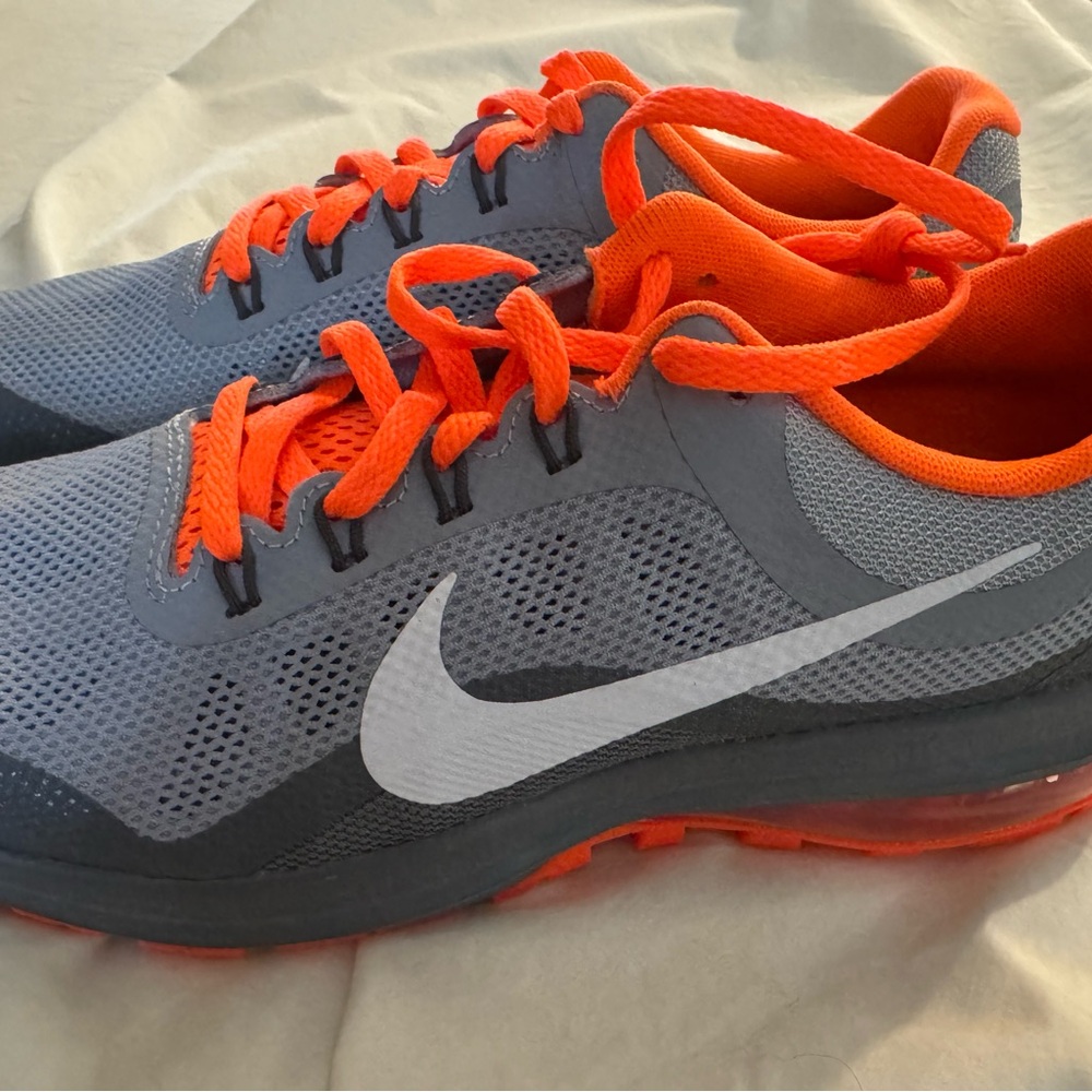 Nike Men's Gray and Orange Running Shoes